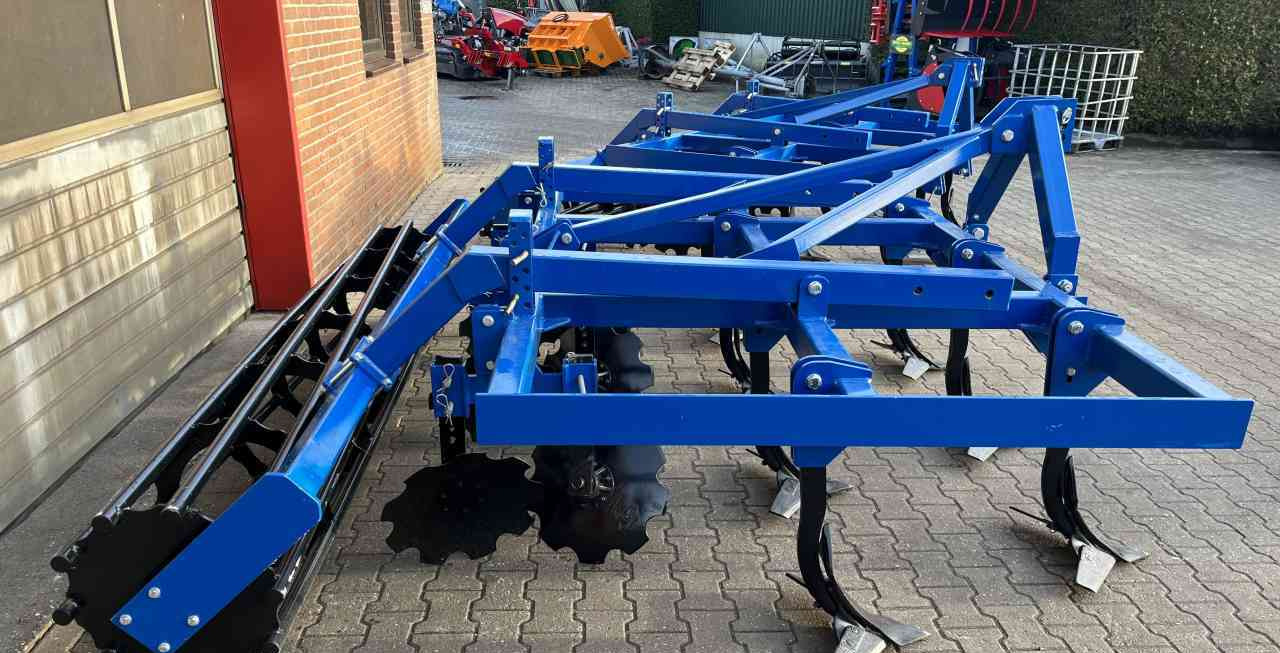 STP RKW 3 Vleugelschaar cultivator pakkerrol grondbewerking - Cultivator: picture 5 STP RKW 3 Vleugelschaar cultivator pakkerrol grondbewerking - Cultivator: picture 5