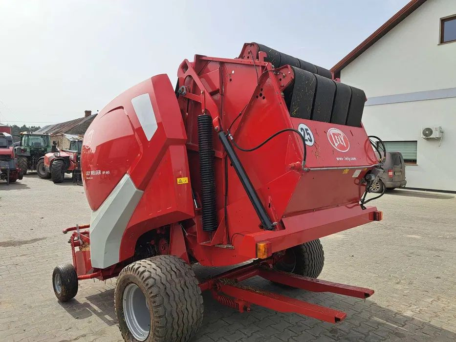 Welger Lely rp 445 - Round baler: picture 3 Welger Lely rp 445 - Round baler: picture 3