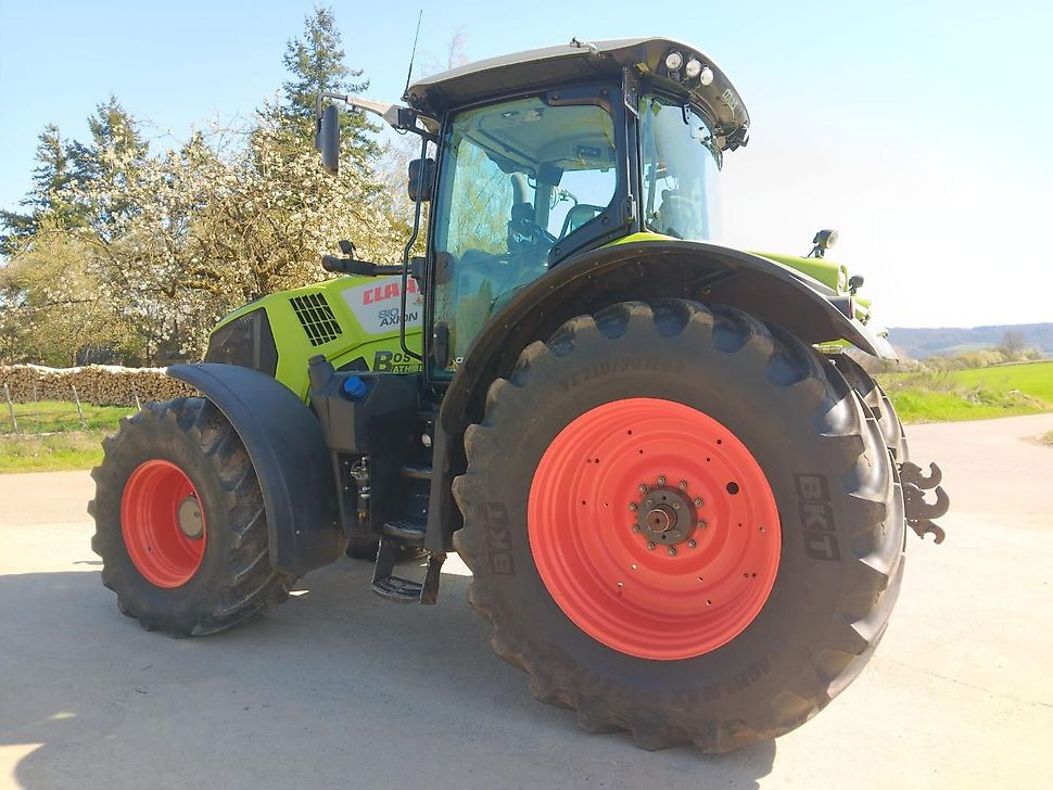 Claas Axion 810 Cmatic Cebis - Farm tractor: picture 5 Claas Axion 810 Cmatic Cebis - Farm tractor: picture 5