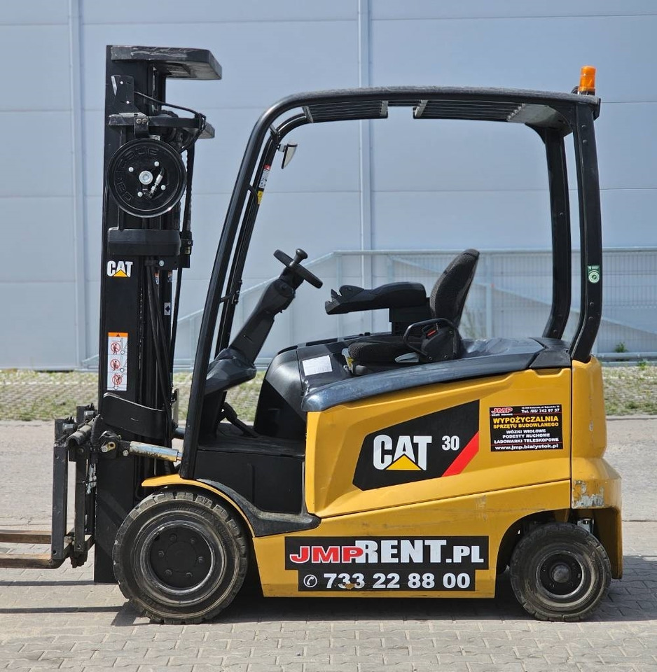 CAT EP 30 CN - Electric forklift: picture 4 CAT EP 30 CN - Electric forklift: picture 4