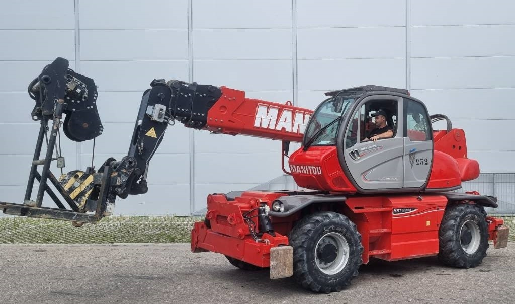 Manitou MRT 2150 Plus Privilege - Telescopic handler: picture 2 Manitou MRT 2150 Plus Privilege - Telescopic handler: picture 2