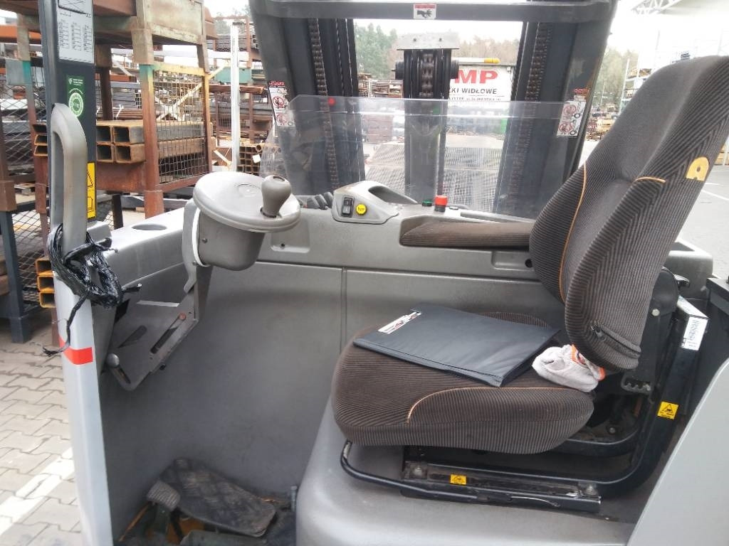 Nissan UNS141 DTFVRE873 - Reach truck: picture 5 Nissan UNS141 DTFVRE873 - Reach truck: picture 5