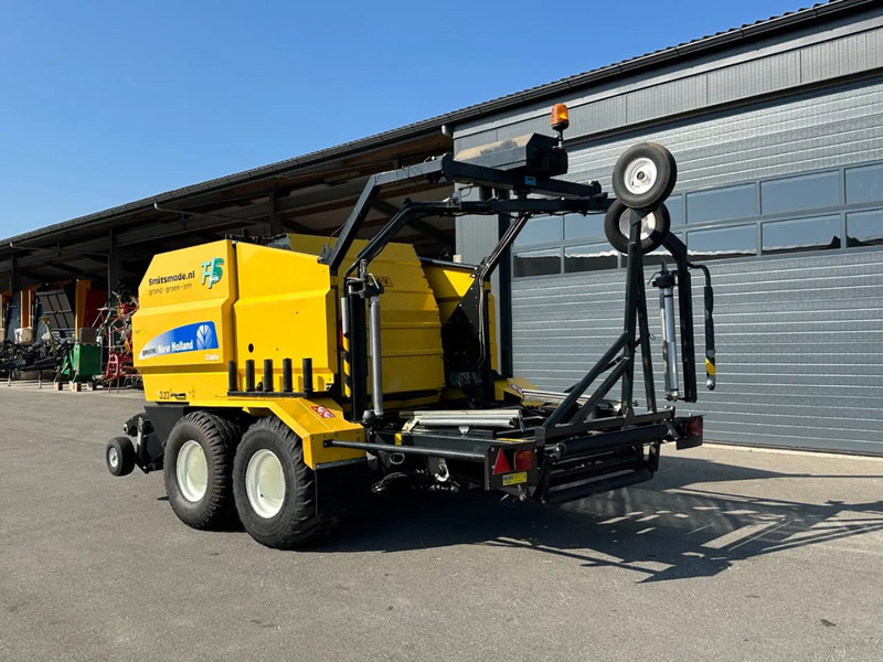 New Holland BR6090 balenpers - Agricultural machinery: picture 4 New Holland BR6090 balenpers - Agricultural machinery: picture 4
