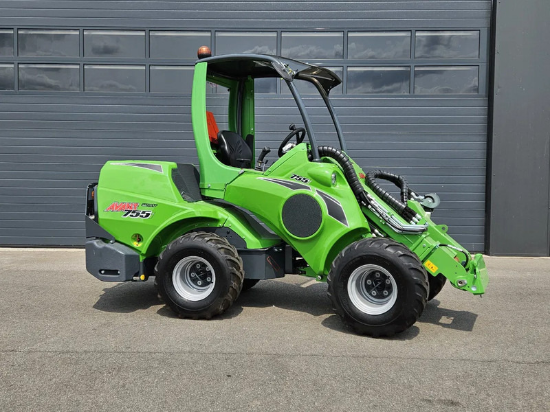 Avant 755i Rental mini-shovel - Compact track loader: picture 2 Avant 755i Rental mini-shovel - Compact track loader: picture 2