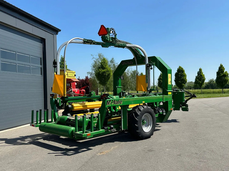 McHale 998 wikkelaar - Bale wrapper: picture 3 McHale 998 wikkelaar - Bale wrapper: picture 3