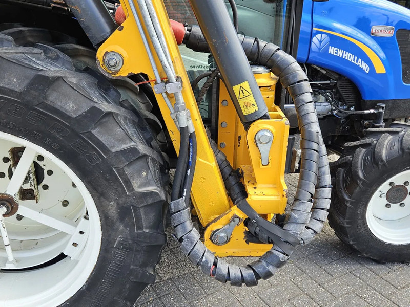 Compact tractor New Holland Boomer 3050 met Bos Maaiarm: picture 17 Compact tractor New Holland Boomer 3050 met Bos Maaiarm: picture 17