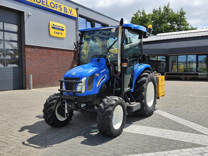 Compact tractor New Holland Boomer 3050 met Bos Maaiarm: picture 10 Compact tractor New Holland Boomer 3050 met Bos Maaiarm: picture 10