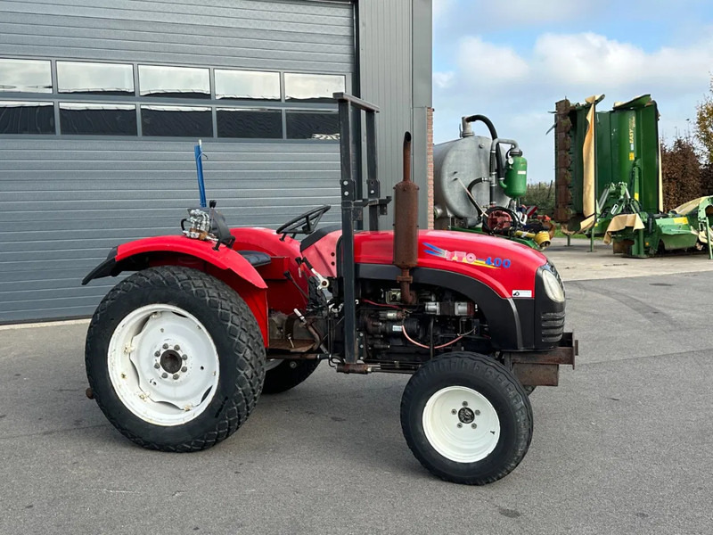 YTO 400 2-wd - Farm tractor: picture 2 YTO 400 2-wd - Farm tractor: picture 2