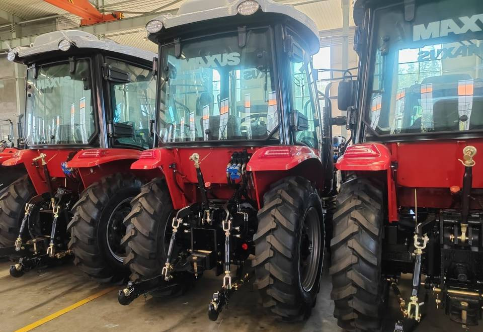 New Farm tractor NEW MAXUS 180 HP Tractor + Loader Warranty up to 10 YEARS Новий MAXUS Трактор 180 К.с. + Навантажувач Гарантія до 10 РОКІВ Nowy MAXUS Traktor 180 KM + Ładowacz Gwarancja do 10 LAT: picture 12