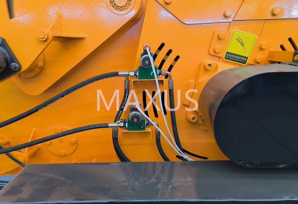 NEW MAXUS CUMMINS 286 HP Wood Chipper Warranty up to 10 YEARS | НОВИЙ MAXUS Рубилка CUMMINS 286 К.с. Гарантія до 10 РОКІВ - Wood chipper: picture 5 NEW MAXUS CUMMINS 286 HP Wood Chipper Warranty up to 10 YEARS | НОВИЙ MAXUS Рубилка CUMMINS 286 К.с. Гарантія до 10 РОКІВ - Wood chipper: picture 5