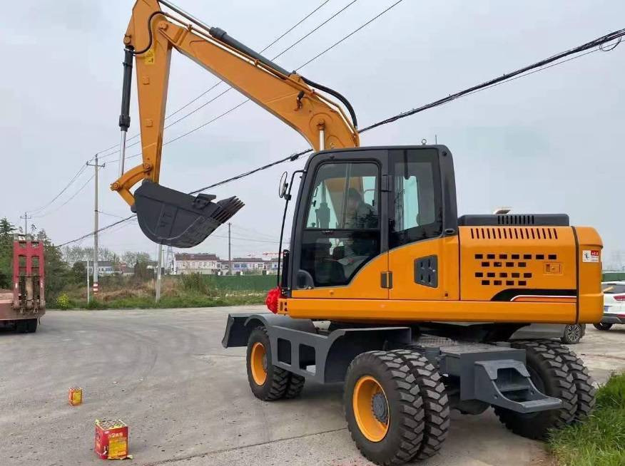 NEW MAXUS Cummins 14 TON Excavator Warranty up to 10 Years НОВА екскаватор MAXUS Cummins 14 ТОН Гарантія до 10 Років NOWA koparka MAXUS Cummins 14 TON Gwarancja do 10 LAT - Wheel excavator: picture 1 NEW MAXUS Cummins 14 TON Excavator Warranty up to 10 Years НОВА екскаватор MAXUS Cummins 14 ТОН Гарантія до 10 Років NOWA koparka MAXUS Cummins 14 TON Gwarancja do 10 LAT - Wheel excavator: picture 1