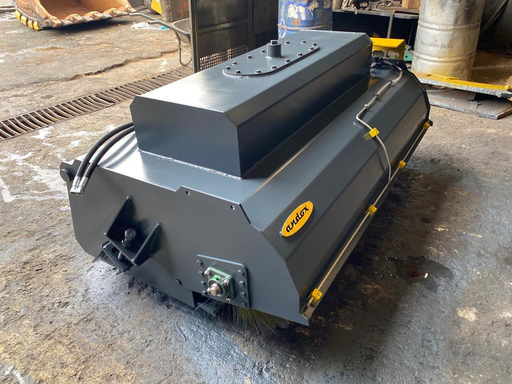 Bobcat - Broom for Municipal/ Special vehicle: picture 1 Bobcat - Broom for Municipal/ Special vehicle: picture 1