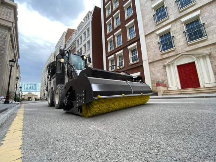 Bobcat - Broom for Municipal/ Special vehicle: picture 2 Bobcat - Broom for Municipal/ Special vehicle: picture 2