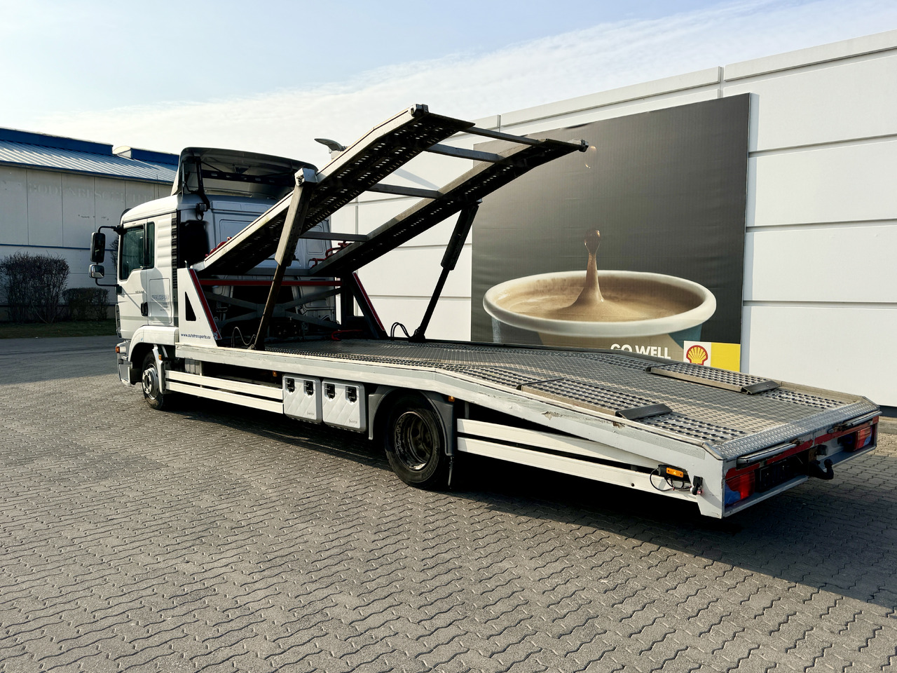 MAN TGL 8.220 BL 8.220 - Autotransporter truck: picture 4 MAN TGL 8.220 BL 8.220 - Autotransporter truck: picture 4