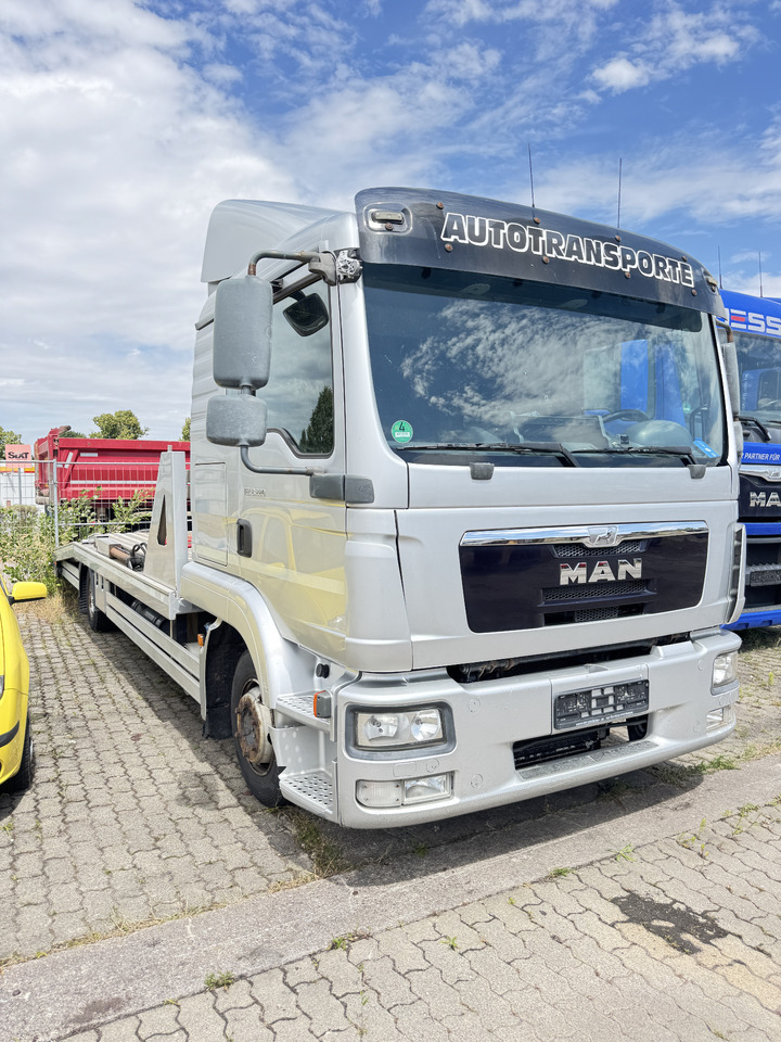 MAN TGL 8.220  BL 8.220 - Autotransporter truck: picture 2 MAN TGL 8.220  BL 8.220 - Autotransporter truck: picture 2