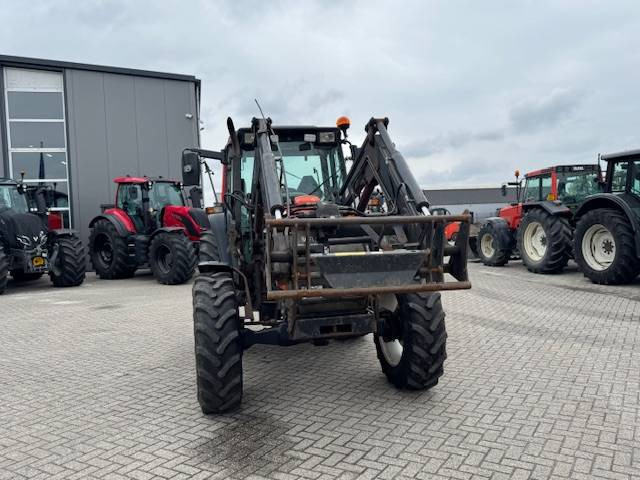 Farm tractor Valtra Valmet 6650 Hitech, voorlader, vloeistofkoppeling: picture 16