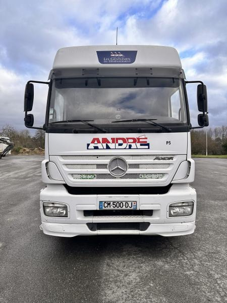 Mercedes Axor - Cab chassis truck: picture 3 Mercedes Axor - Cab chassis truck: picture 3