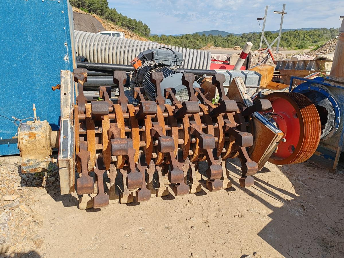 Sandvik GM420-14 - Impact crusher: picture 2 Sandvik GM420-14 - Impact crusher: picture 2