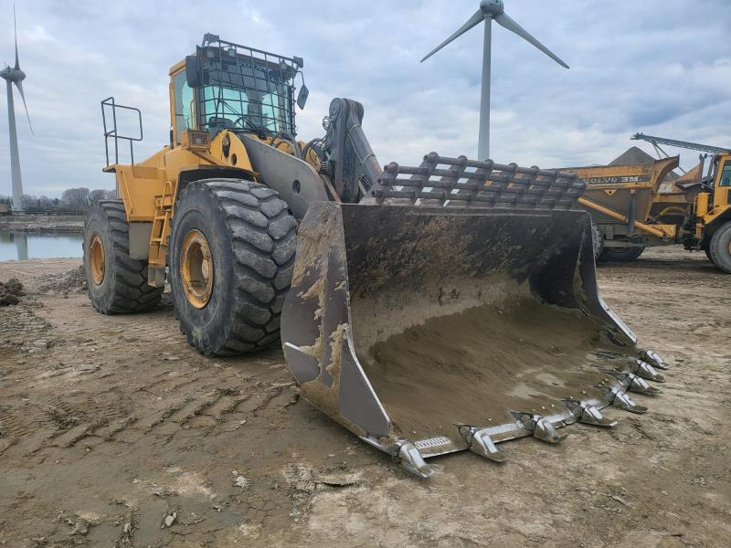 Volvo L 220 E - Wheel loader: picture 5 Volvo L 220 E - Wheel loader: picture 5