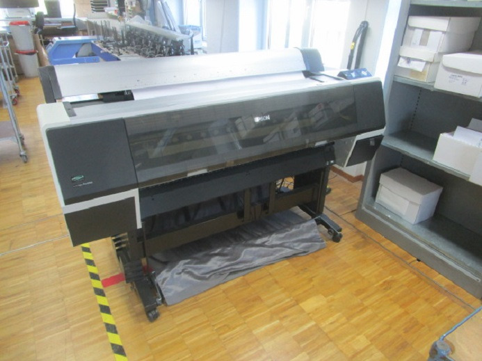 EPSON STYLUS PRO 9700 - Digital printing machine: picture 1 EPSON STYLUS PRO 9700 - Digital printing machine: picture 1