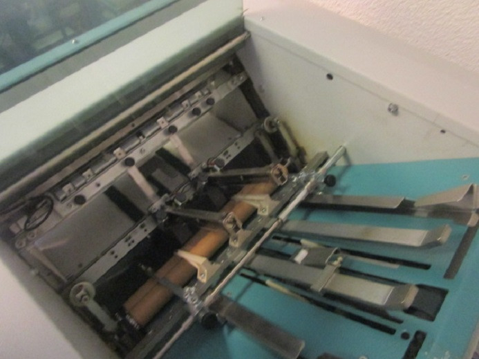 FALZ- UND HEFTMASCHINE NAGEL FOLDNAK 8 MIT TRIMMER - Folding machine: picture 3 FALZ- UND HEFTMASCHINE NAGEL FOLDNAK 8 MIT TRIMMER - Folding machine: picture 3