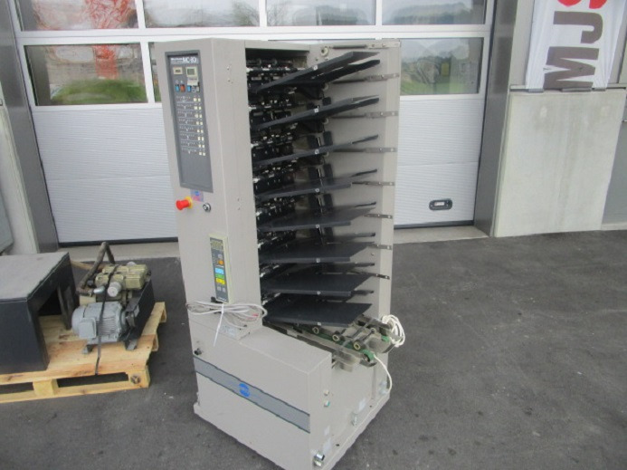 ZUSAMMENTRAGTURM HORIZON MC-80a MIT KOMPRESSOR - Printing machinery: picture 4 ZUSAMMENTRAGTURM HORIZON MC-80a MIT KOMPRESSOR - Printing machinery: picture 4
