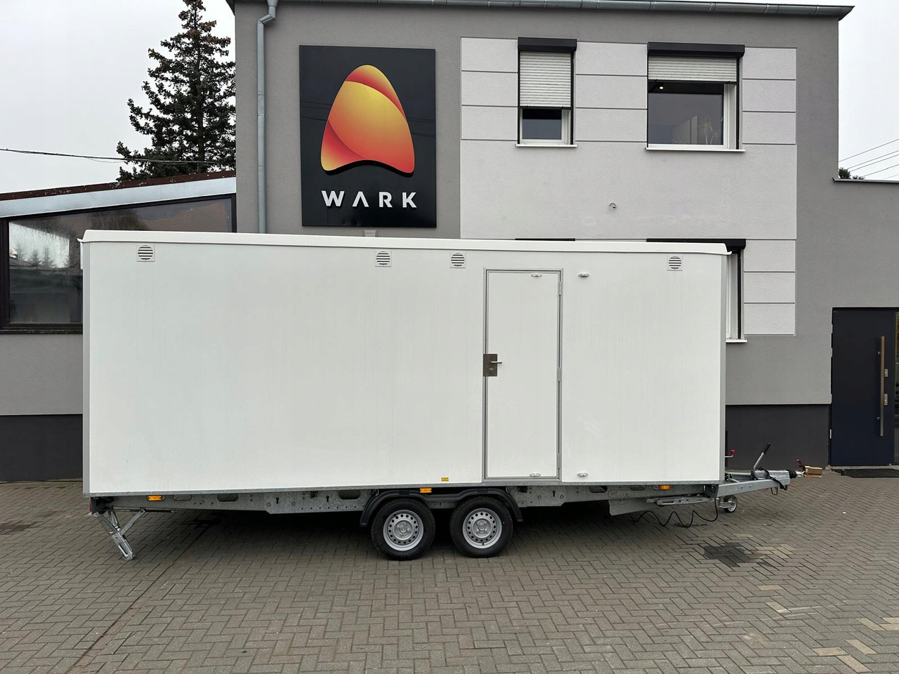 PRZYCZEPA SOCJALNA / SOCIAL TRAILER - Construction container, Trailer: picture 1 PRZYCZEPA SOCJALNA / SOCIAL TRAILER - Construction container, Trailer: picture 1