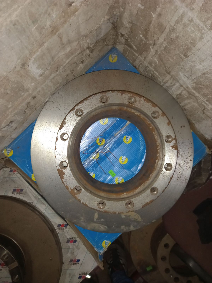 IVECO EUROTECH - Brake disc: picture 3 IVECO EUROTECH - Brake disc: picture 3