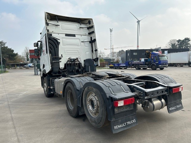 Renault Trucks T - Tractor unit: picture 4 Renault Trucks T - Tractor unit: picture 4