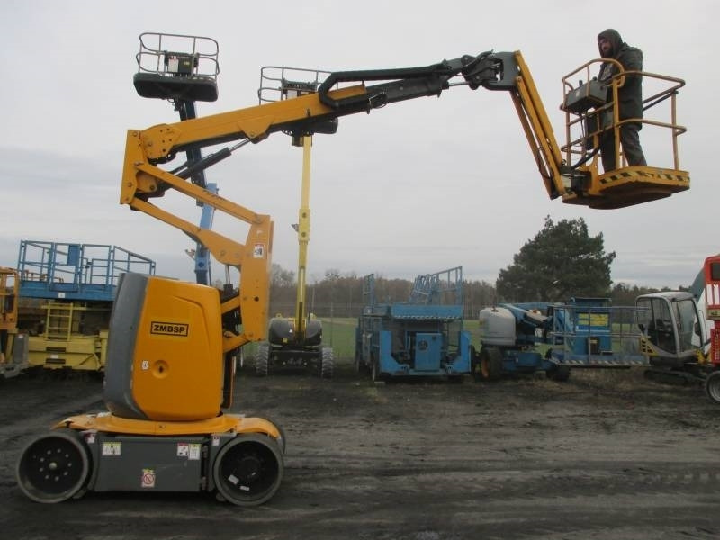 Haulotte HA 12 CJ - Articulated boom: picture 1 Haulotte HA 12 CJ - Articulated boom: picture 1
