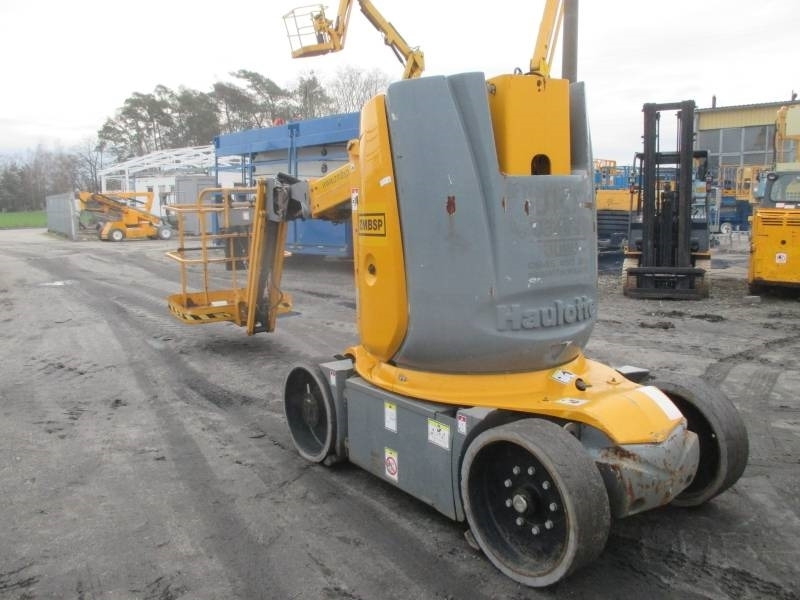 Haulotte HA 12 CJ - Articulated boom: picture 5 Haulotte HA 12 CJ - Articulated boom: picture 5