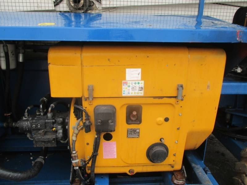 Holland Lift B 195 DL 25 - Scissor lift: picture 5 Holland Lift B 195 DL 25 - Scissor lift: picture 5