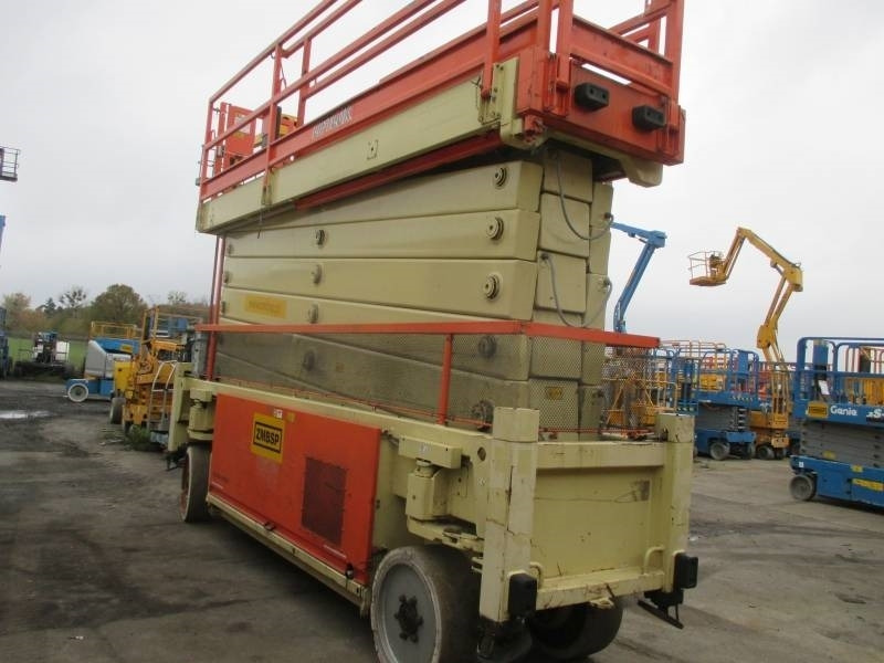 JLG Liftlux 245-12 - Scissor lift: picture 5 JLG Liftlux 245-12 - Scissor lift: picture 5