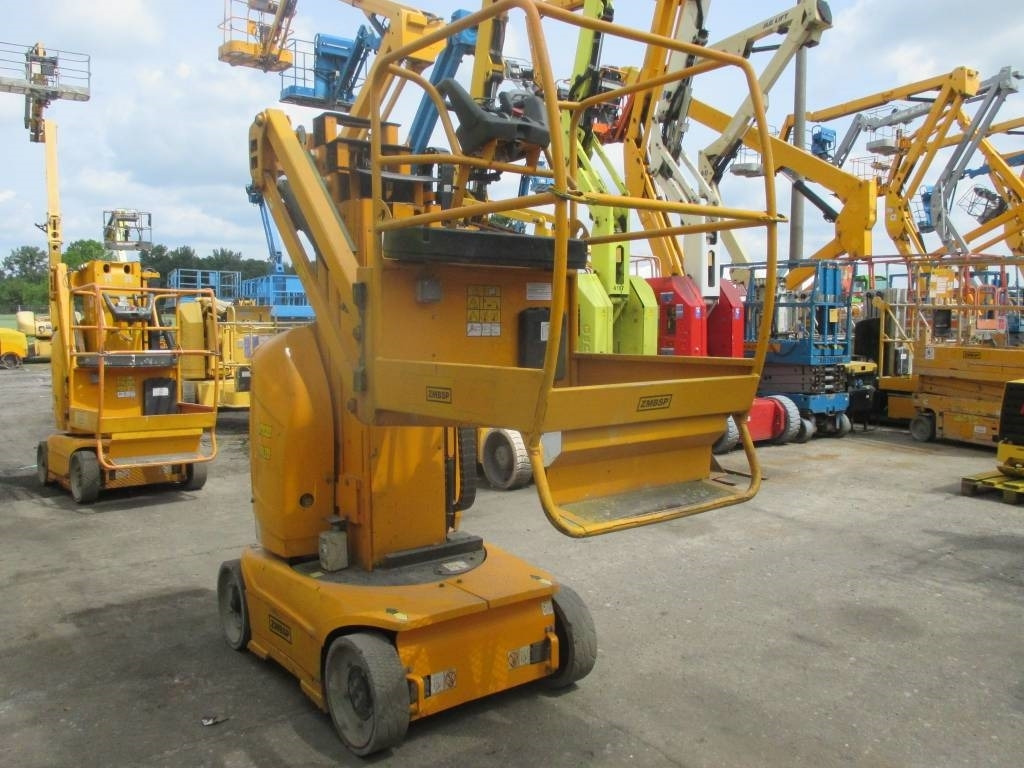 JLG Toucan 8 E - Vertical mast lift: picture 4 JLG Toucan 8 E - Vertical mast lift: picture 4