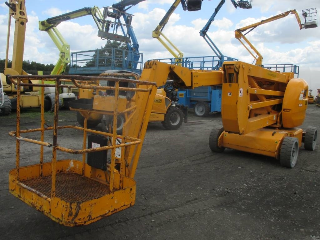 Manitou 170 AETJL - Articulated boom: picture 5 Manitou 170 AETJL - Articulated boom: picture 5