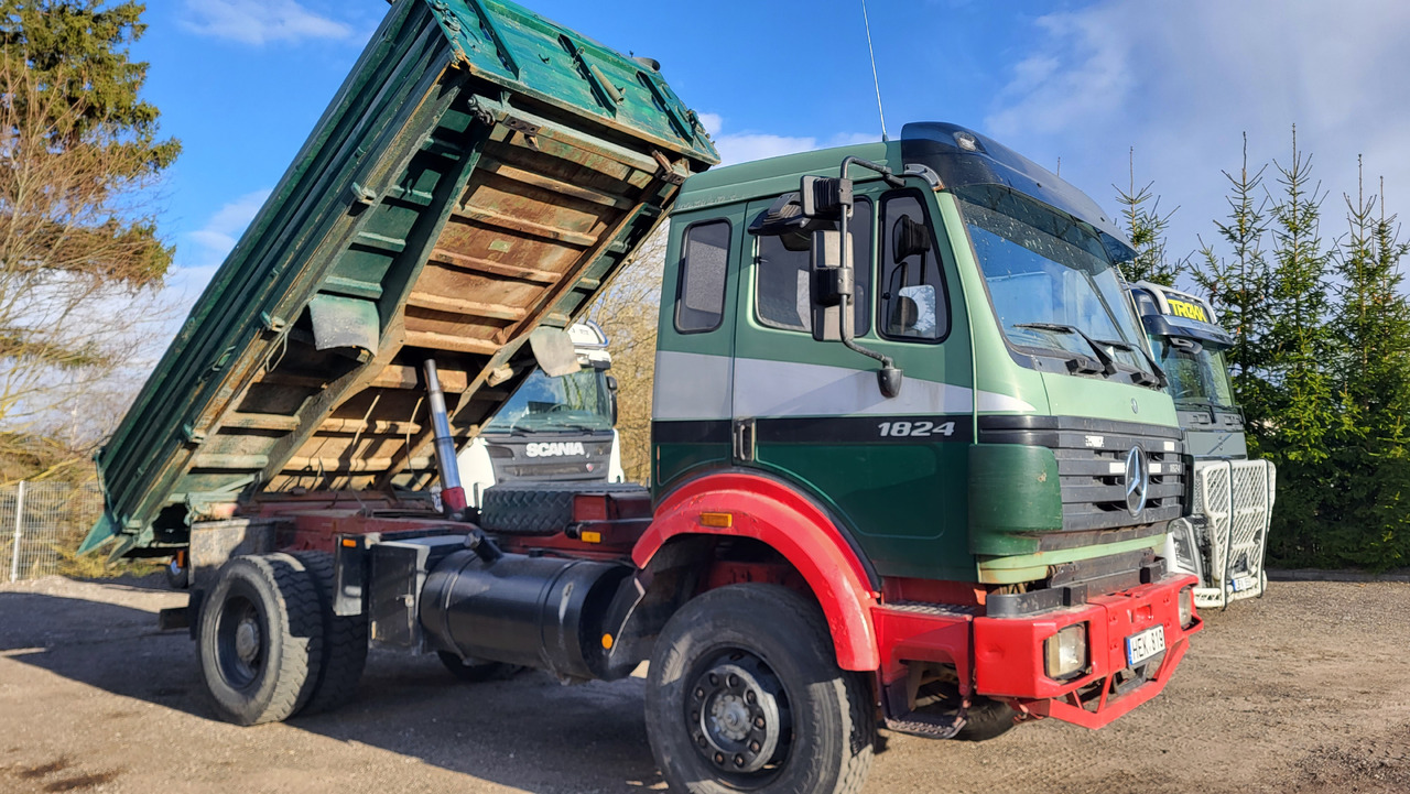 MB 1824 4X4 MB 1/84 4X4 - Tipper: picture 2 MB 1824 4X4 MB 1/84 4X4 - Tipper: picture 2
