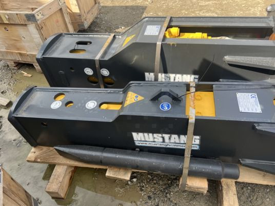 Brh mustang pour pelle de 6T à 10T - Hydraulic hammer: picture 3 Brh mustang pour pelle de 6T à 10T - Hydraulic hammer: picture 3