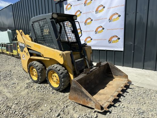 Gehl 3840 - Skid steer loader: picture 3 Gehl 3840 - Skid steer loader: picture 3