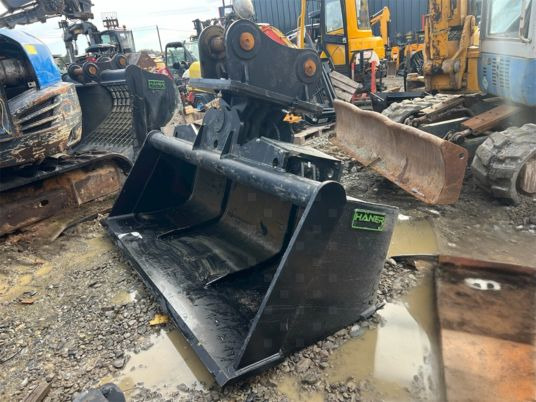 Godet inclinable pour pelle - axe 95 mm - Bucket: picture 2 Godet inclinable pour pelle - axe 95 mm - Bucket: picture 2