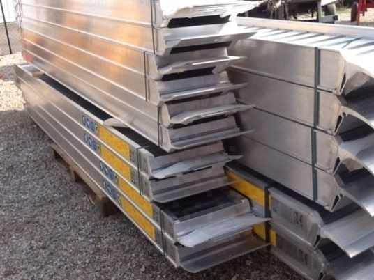 Rampes de chargement en alu neuves mini pelle tracteur .... - Loading ramp: picture 1 Rampes de chargement en alu neuves mini pelle tracteur .... - Loading ramp: picture 1