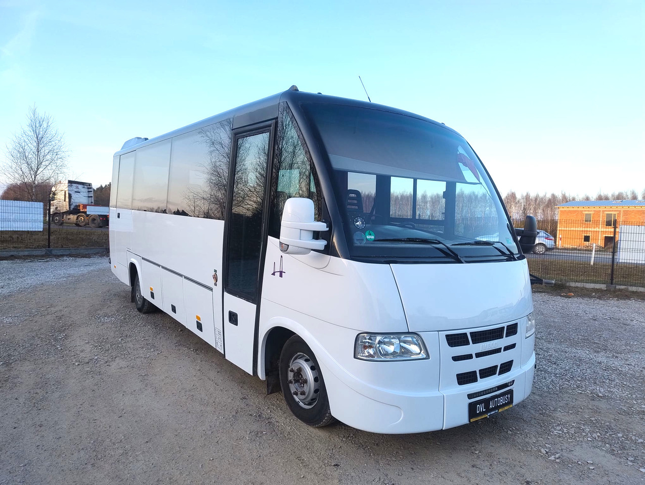 Iveco Rapido / Daily - Coach: picture 1 Iveco Rapido / Daily - Coach: picture 1