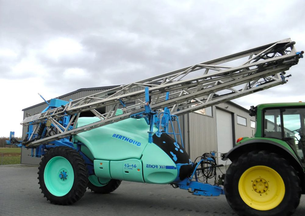 Berthoud TENOR 45-46 36 Metrow, 2012 Rok, Nawigacja Trimble + Automatyczne wylaczanie sekcji, Stan Idealny - Trailed sprayer: picture 4 Berthoud TENOR 45-46 36 Metrow, 2012 Rok, Nawigacja Trimble + Automatyczne wylaczanie sekcji, Stan Idealny - Trailed sprayer: picture 4