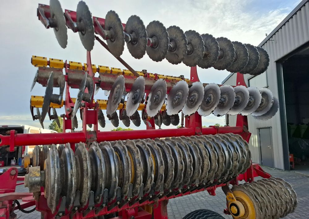 Soil tillage equipment Väderstad Carrier 820 2011 rok , Nowe Talerze , Nie Malowany , Stan Bardzo Dobry: picture 13 Soil tillage equipment Väderstad Carrier 820 2011 rok , Nowe Talerze , Nie Malowany , Stan Bardzo Dobry: picture 13