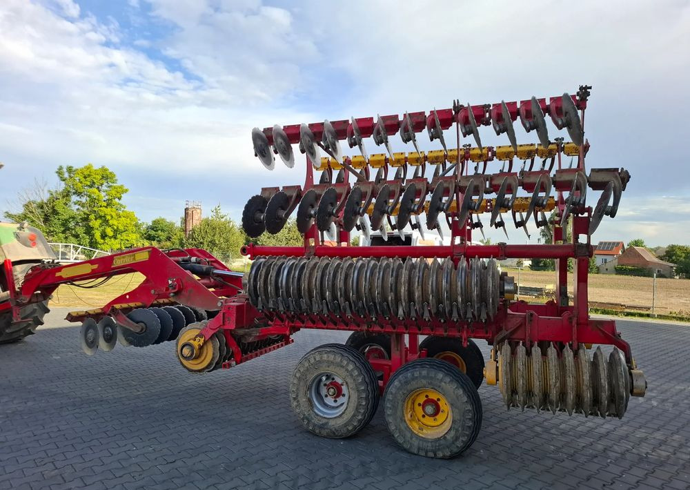 Soil tillage equipment Väderstad Carrier 820 2011 rok , Nowe Talerze , Nie Malowany , Stan Bardzo Dobry: picture 6 Soil tillage equipment Väderstad Carrier 820 2011 rok , Nowe Talerze , Nie Malowany , Stan Bardzo Dobry: picture 6