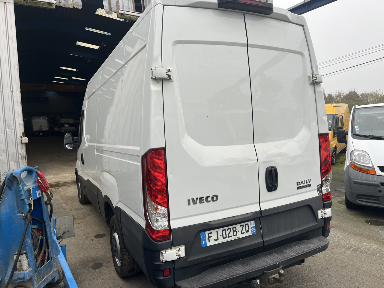Iveco 35-180 35s18 11M3 - Panel van: picture 3 Iveco 35-180 35s18 11M3 - Panel van: picture 3