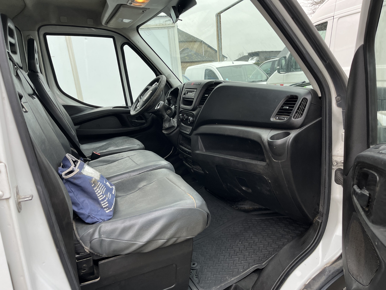 Iveco Daily 35-170 - Tipper van: picture 5 Iveco Daily 35-170 - Tipper van: picture 5