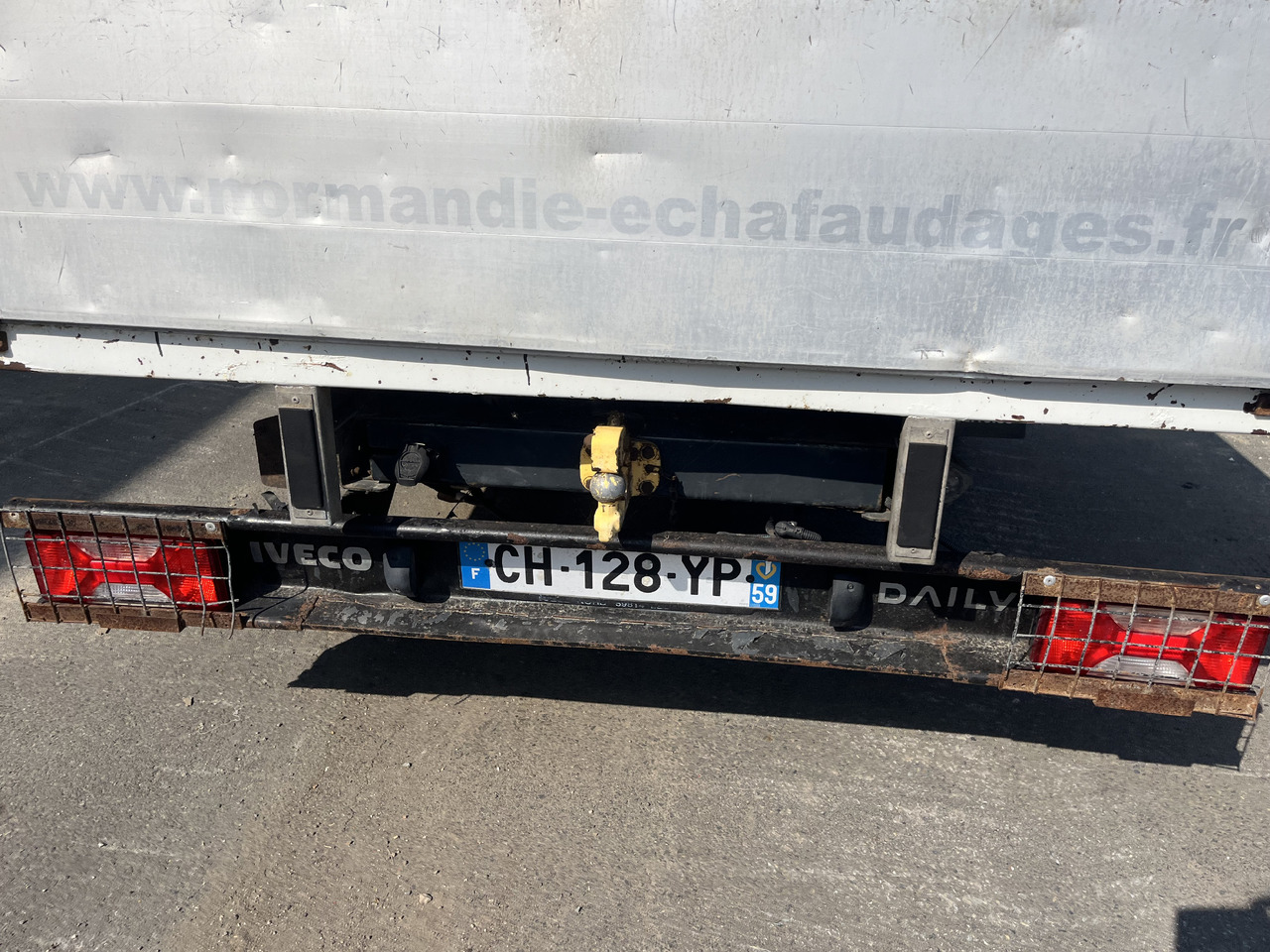 Iveco Daily 35c13 double cabine plateau - Flatbed van: picture 4 Iveco Daily 35c13 double cabine plateau - Flatbed van: picture 4