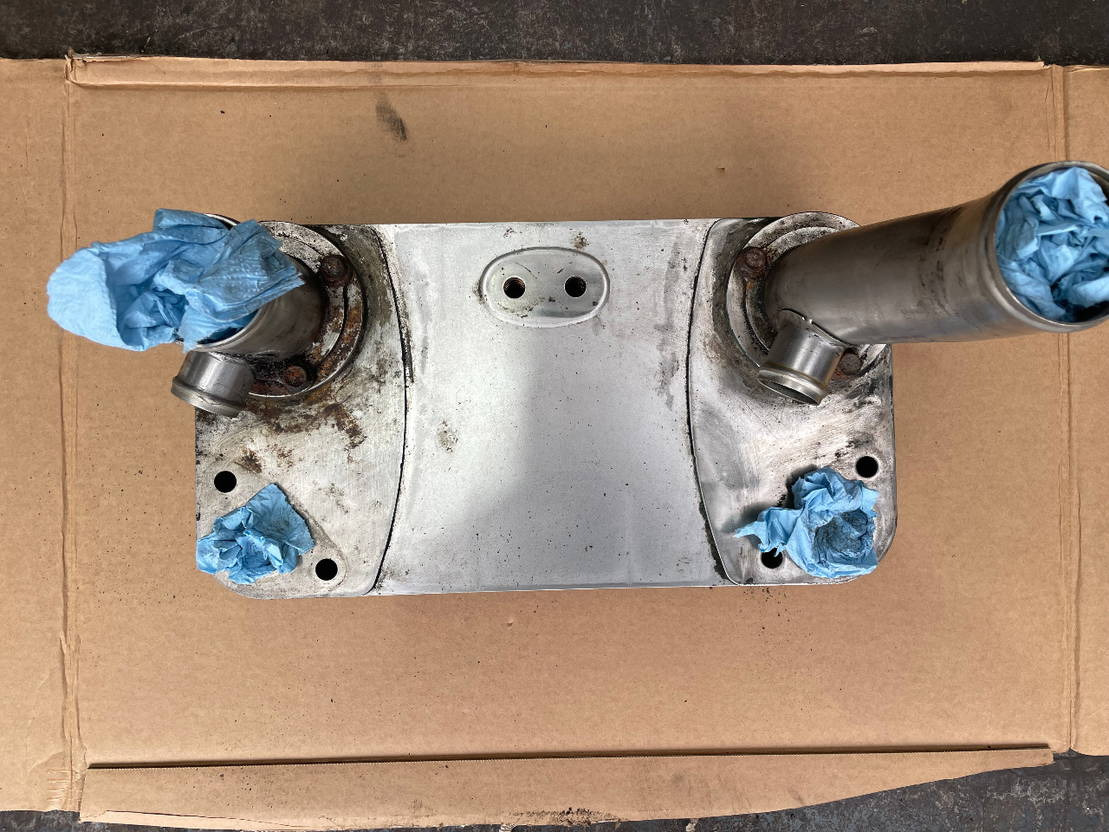 ZF ZF Ölkühler Wärmetauscher Getriebeölkühler Ecolife 6AP 1400 1700  - Oil cooler for Bus: picture 2 ZF ZF Ölkühler Wärmetauscher Getriebeölkühler Ecolife 6AP 1400 1700  - Oil cooler for Bus: picture 2