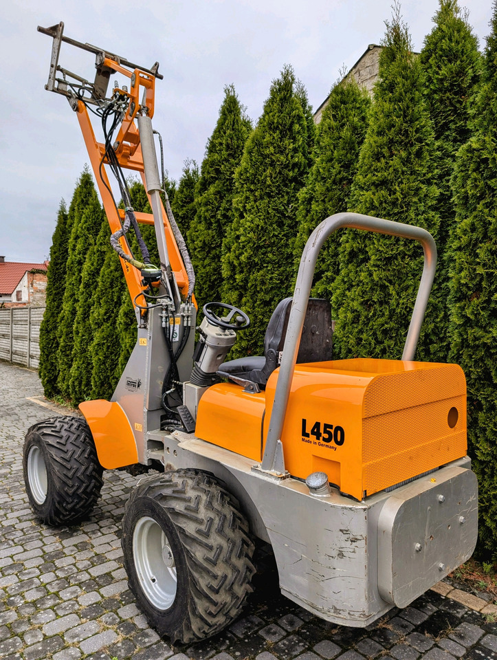 INTRAC L450 - Agricultural machinery: picture 5 INTRAC L450 - Agricultural machinery: picture 5