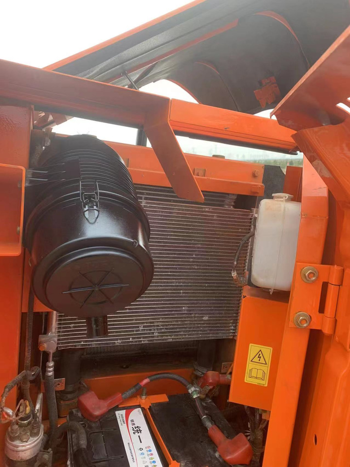 HITACHI ZX60 - Mini excavator: picture 5 HITACHI ZX60 - Mini excavator: picture 5